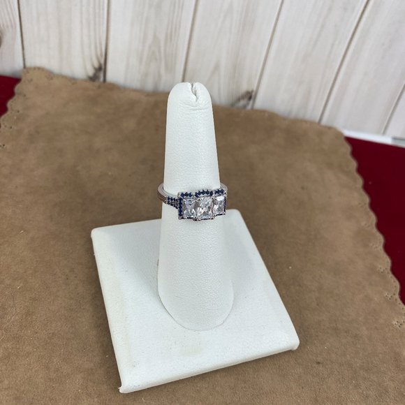 White Topaz 6x4MM Center with 5x3MM sides Radiant Cut With Blue Sapphires Size 6 - Picture 7 of 8